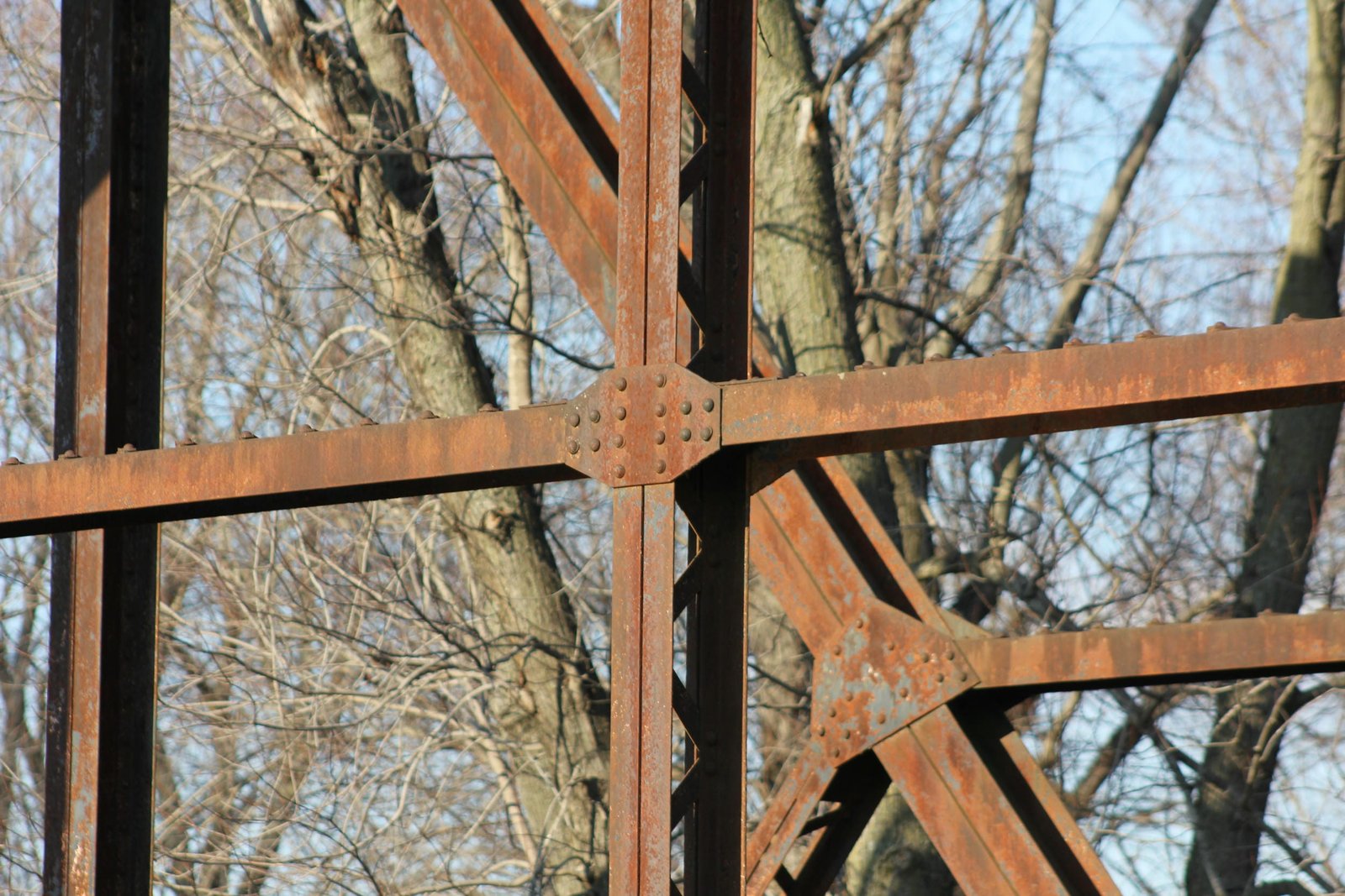 Middle connection
